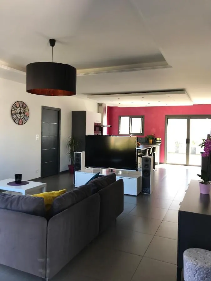 Villa Cosy Avec Piscine Pierrelatte Γαλλία